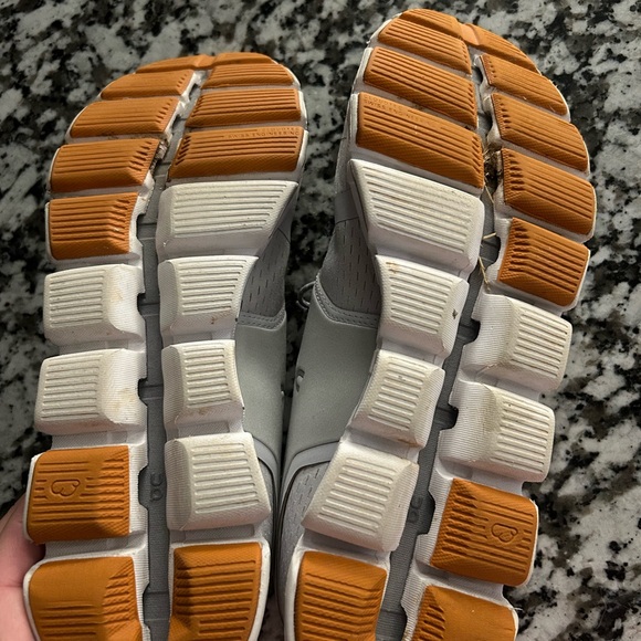 On cloud gray sneakers. - Picture 3 of 3